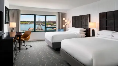 Renaissance Baltimore Harborplace Hotel Отели рядом со станцией Балтимор - Пенн-Станция, МД