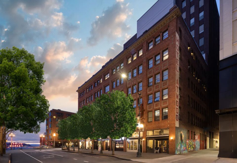 레지드 시애틀 다운타운 외관