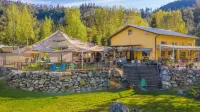 Strawhouse Resorts
