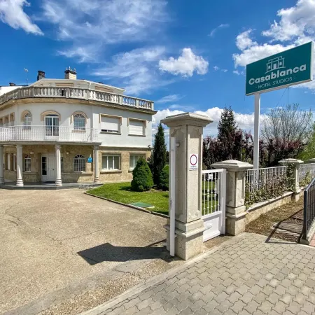 Casablanca Hotel Studios