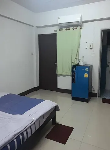 ห้องสแตนดาร์ด เตียงใหญ่ พร้อมพัดลม