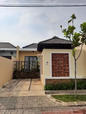 Villa Ubud Anyer - Villa Mungil 1 Br Hotel a 