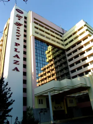 Le Grande Plaza Hotel