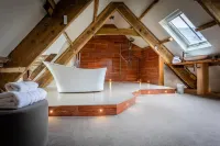 Lanelay Hall Hotel & Spa - Pysäköinti