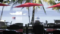 卡比勞保護區海灘潛水度假村 - 泳池