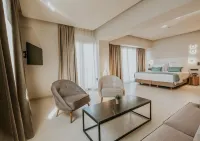 Pefkaki Boutique Hotel Loutraki - balcón