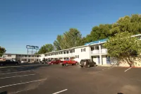 Budget Inn Cicero - parking
