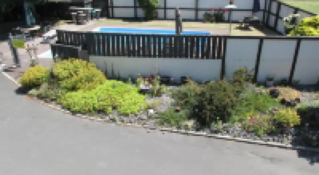 Camberley Court Motel