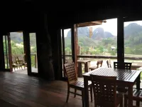 Maan Mek Talay Mok Resort