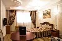 Lazurnyi Bereg Hotel Yermolayev 주변 호텔