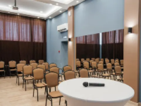 アマクス オムスク ホテル オムスクのホテル