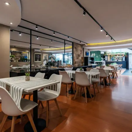 Pocitos Plaza Hotel