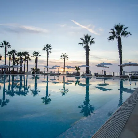 Dioscuri Bay Palace