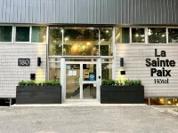 La Sainte Paix Hoteles cerca de Estatua de Samuel de Champlain