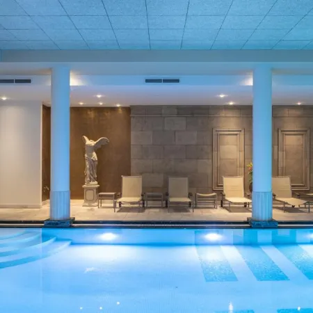 Hyllit Hotel