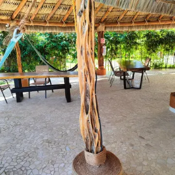 Hotel Ashly Loma Larga