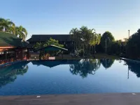 ChiangsanGoldenland Resort 1 - Parkplatz