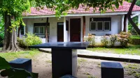 Habarana Inn - Bed and Breakfasts