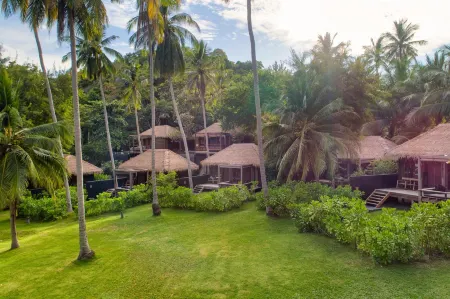 Haadtien Beach Resort