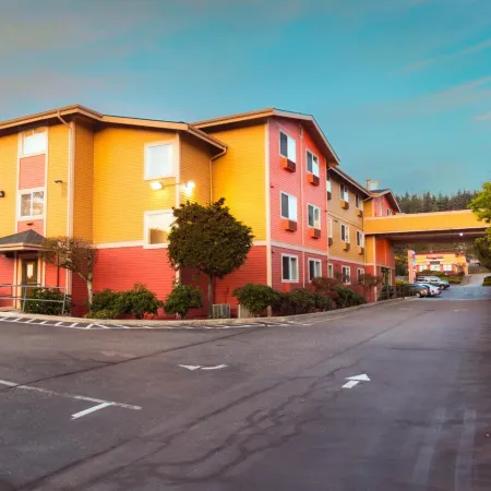 Bay City Inn