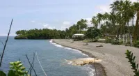 Kuting Reef Resort - Beach