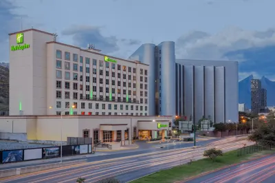 Holiday Inn Monterrey Valle Hôtels à proximité de : Deacero