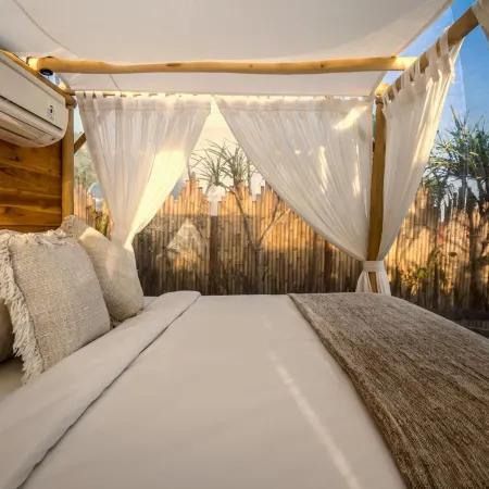 Bubble Hotel Nyang Nyang - Adults Only Отели рядом с достопримечательностью «Тирта Улувату»