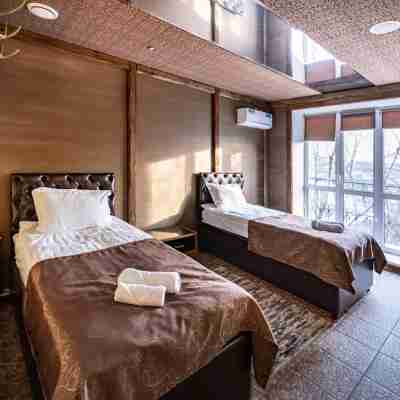 Pilot Hotel Rooms