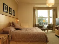 Royal Hotel