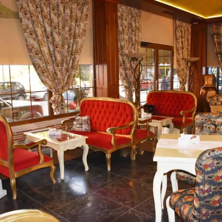 2 KITARRAT Boutique Hotel & SPA