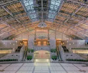 New Season Royals, Airport West Hotels in Woodlyn