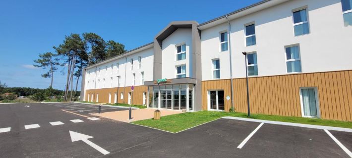 Greet Hotel Castets Coeur des Landes Ξενοδοχεία στην πόλη Landes