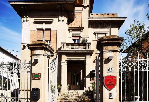 빌라 타워 인 정원