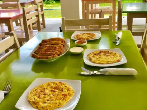 阿魯幹姆灣帕德灣酒店