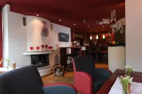 โรงแรมแคโรไลน์ มาธิลเดอ - ที่มีบาร์