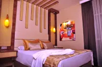 Avin Hotel