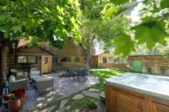 Engen Hus Bed and Breakfast Hoteles en Holladay