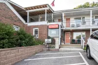 TiltonLodge Inn & Suites Hotels in Sanbornton
