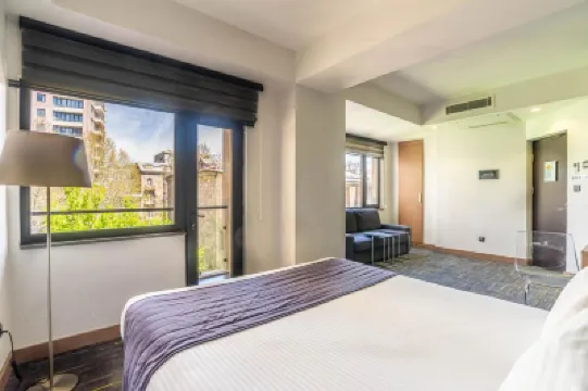 Nova Hotel Yerevan โรงแรมใน