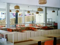 Hike Time Koh Tao Hostel Hotels near Mae Haad Post Office