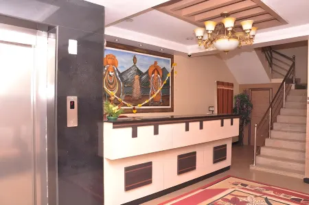 Hotel Tvk Regency Отели рядом с достопримечательностью «Anna nagar park»