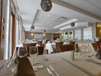 Domaine de la Foret D’Orient Hotel Restaurant Spa & Golf Ξενοδοχεία στην πόλη Aube