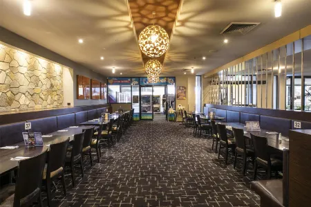 Nightcap at Excelsior Hotel Отели в г. Фокнер