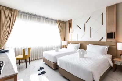 The 8 Hotel Udonthani Отели рядом с достопримечательностью «Торговый центр UD Town»