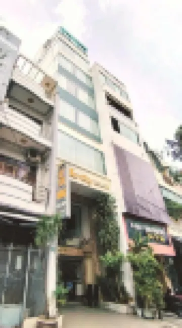 Sen Vang Luxury Hotel Hotels near i resort