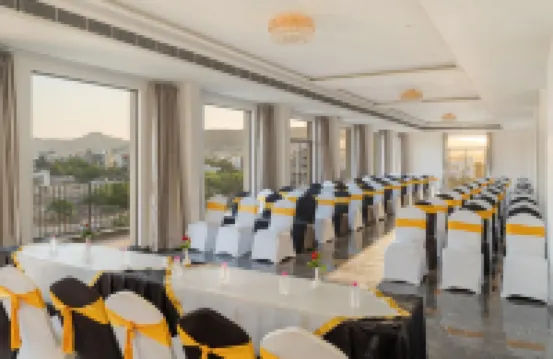 7 Rays Hotel