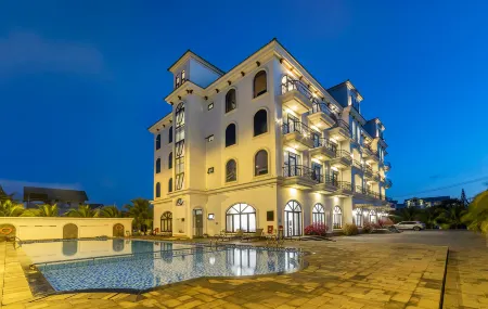 Hafi Beach Hotel Отели в г. Вунг Тау