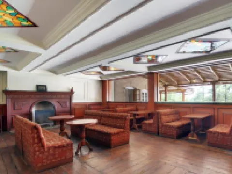 Chevron Ranikhet Club