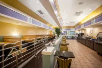 Super 8 by Wyndham Mobile I-65 - breakfast