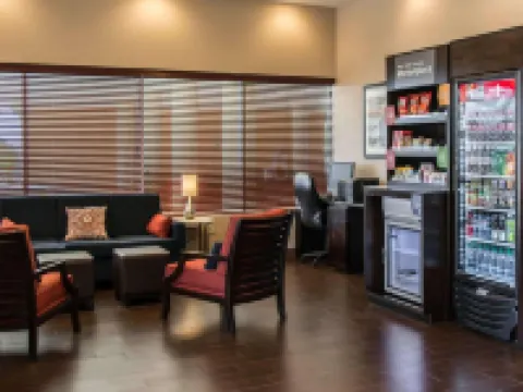 คอมฟอร์ตสวีทส์ เคลียร์วอเตอร์ - ดันเนดิน โรงแรมในเคลียร์วอเตอร์